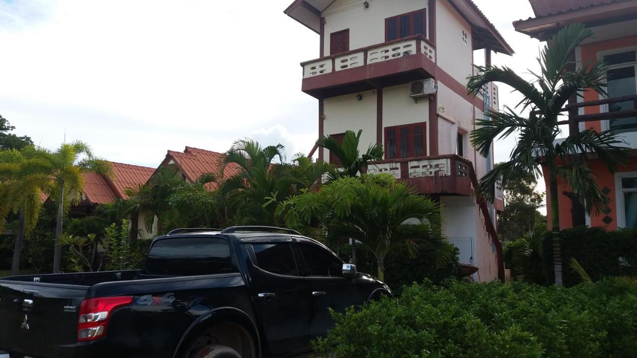 Lanta School Beach Resort Ko Lanta Kültér fotó