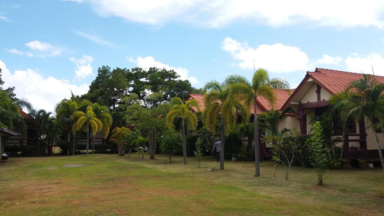 Lanta School Beach Resort Ko Lanta Kültér fotó