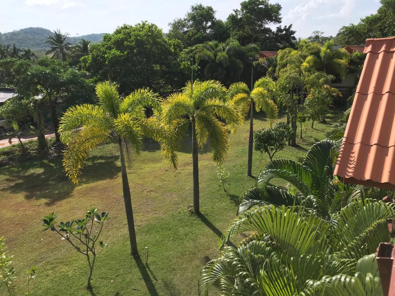 Lanta School Beach Resort Ko Lanta Kültér fotó