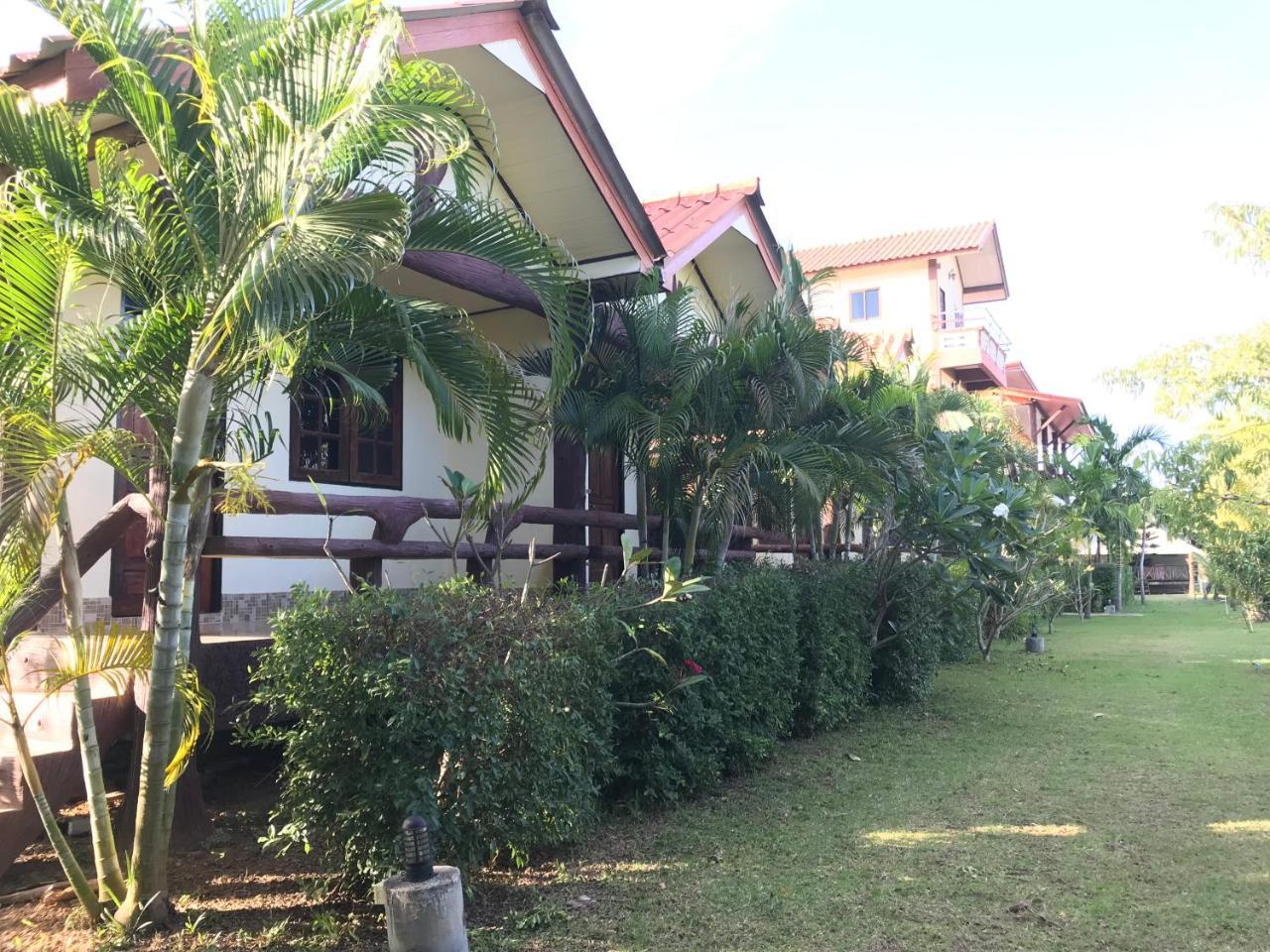 Lanta School Beach Resort Ko Lanta Kültér fotó